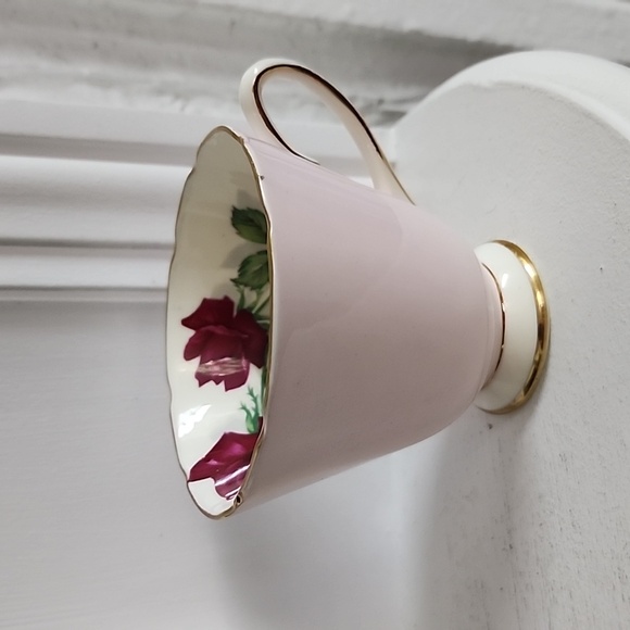 Old Royal Bone China England Deep Red Floral Rose Tea Cup And Saucer Set - Picture 3 of 8